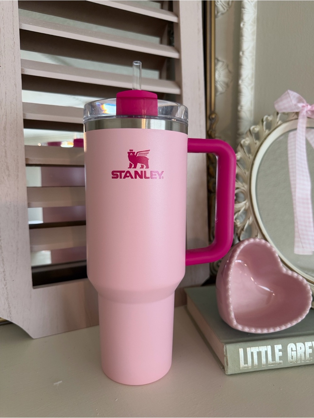 Stanley Flamingo Quencher 40oz Tumbler- Limited Edition